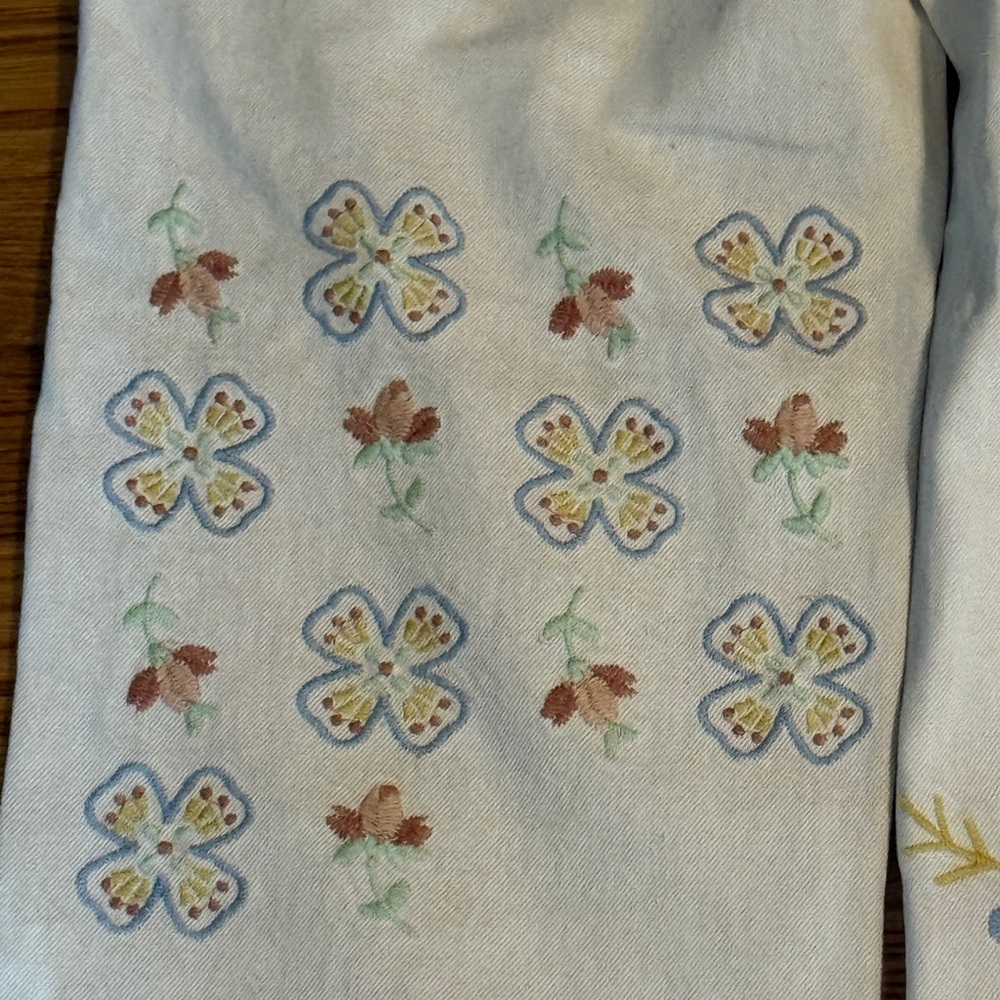 We The Free Blue and Yellow Flare Jeans with Floral Embroidery Size 25 - Picture 11 of 14